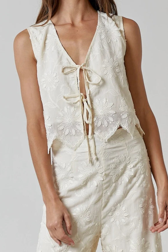 FLORAL EMBROIDERY FRONT TIE SLEEVELESS TOP
